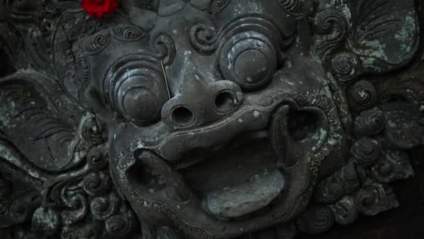 Slow Motion Hand Held Shot Slowly Rotating Ancient Monkey Statue — Stock Video