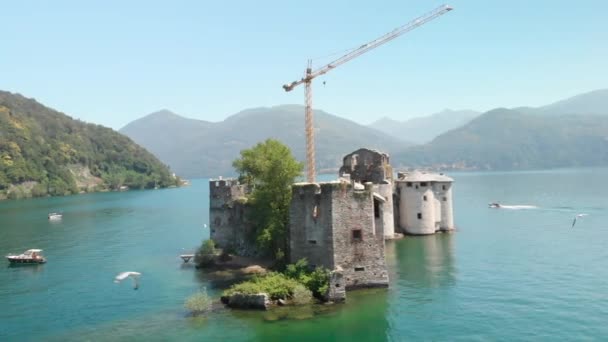 Talya Nın Maggiore Gölü Nün Ortasındaki Küçük Bir Adadaki Harabenin — Stok video
