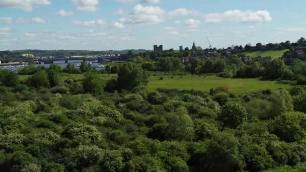 Letecký Push Přes Odhalit Břehu Řeky Řece Medway Výhledu Rochester — Stock video