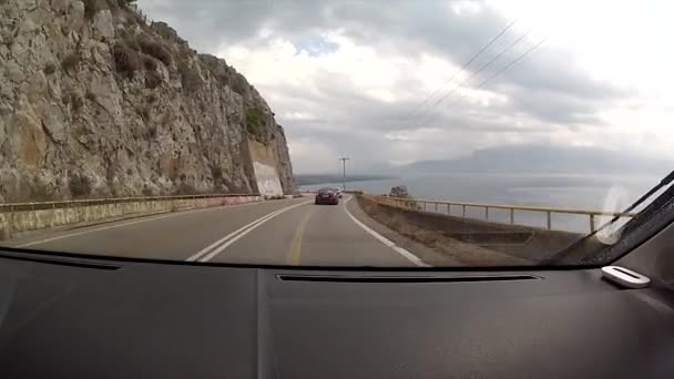 在希腊的高速公路上 夏天的一天 在约阿尼纳和帕特拉之间行驶 — 图库视频影像