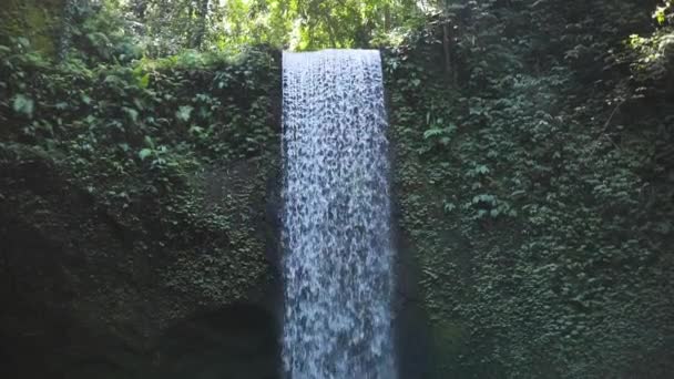 Slow Motion Panning Shot Tibumana Waterfall — Stock Video