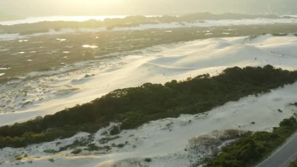 Piaszczyste Wydmy Widok Drona Zachód Słońca Praia Joaquina Florianopolis Miasta — Wideo stockowe