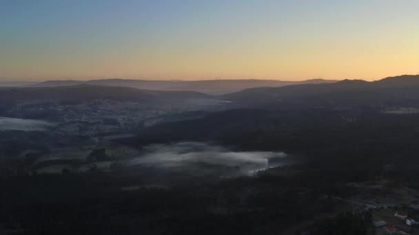 Bela Manhã Nebulosa Montanha Drone Disparado Portugal Nascer Sol — Vídeo de Stock