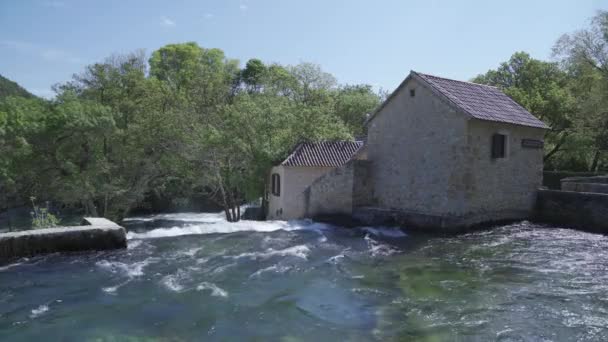 Vackra Vattenfall Den Berömda Kroatiska Nationalparken Krka Med Rinnande Och — Stockvideo