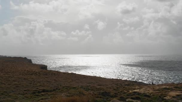 Maltas Nordküste Einem Wolkenverhangenen Tag Luftaufnahme — Stockvideo