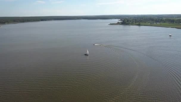 Zdjęcie Żaglówki Skutera Wodnego Jeziorze Lubelskim Polska — Wideo stockowe