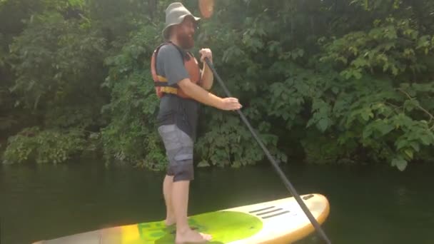 Bearded Ginger Man Paddling Stand Paddle Board River Nile — Stock Video