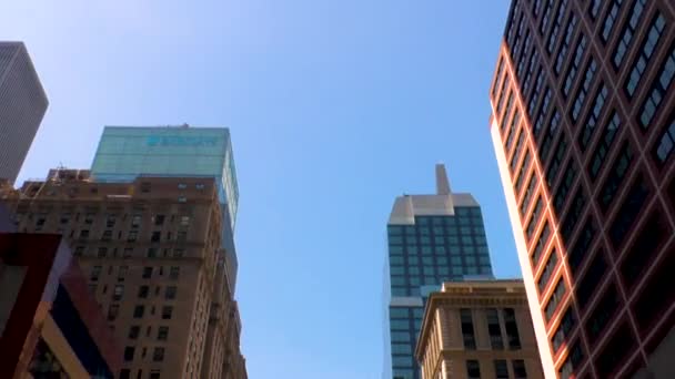 Blick Auf Wolkenkratzer Von Der Rückseite Des Tourbusses New York — Stockvideo