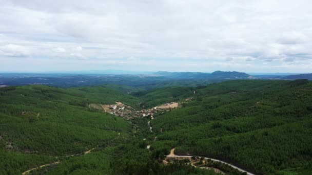 Krajobraz Górski Zastrzelony Przez Drona Postrzelony Północy Portugalii — Wideo stockowe