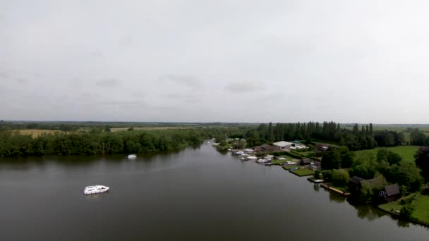 Flygdrönarbilder Över Weirs Broad South Walsham Norfolk — Stockvideo