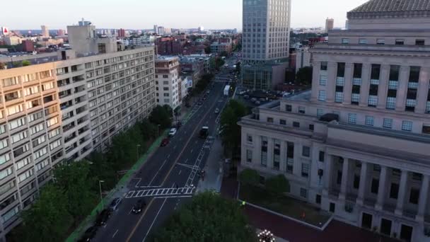 Riprese Aeree Mostrano Una Strada Urbana Boston — Video Stock