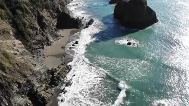 Drone Flies Beach Parallel Beach — Stock Video