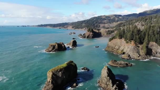Drone Vuela Sobre Las Pilas Mar Agua Turquesa — Vídeos de Stock