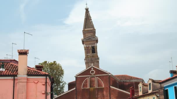 Torre Inclinada Cappella Santa Barbara Burano Veneza Itália Dia Ensolarado — Vídeo de Stock