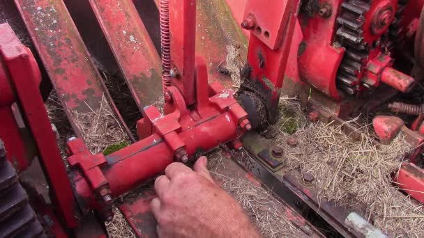 Greasing Finger Mechanism Old Small Square Baler — Stock Video