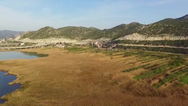 Hırvatistan Neretva Nehri Deltasındaki Tarım Bölgesi Üzerinde Uçuş Hava Görüntüsü — Stok video