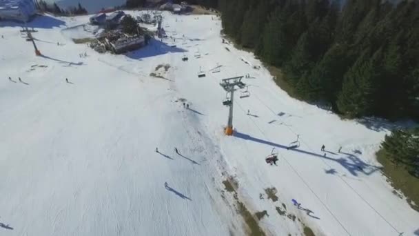 Téléski Aérien Vue Sur Domaine Skiable Plein Jour Krvavec Slovénie — Video