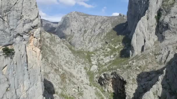 Flygfoto Över Natursköna Samarske Stijene Bergen Mrkopalj Kroatien — Stockvideo