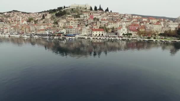 Widok Drona Chorwacja Miasto Sibenik Panoramiczny Widok Stare Miasto Wybrzeże — Wideo stockowe