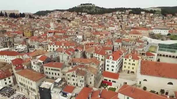 Drone Vista Croacia Ciudad Sibenik Vista Panorámica Del Centro Ciudad — Vídeo de stock