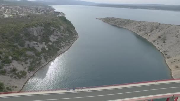 Puente Maslenica Croacia Puente Acero Rojo George Vista Del Estrecho — Vídeos de Stock