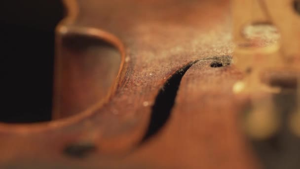 Gros Plan Vieux Violon Changements Dramatiques Lumière Sur Instrument Vidéo — Video