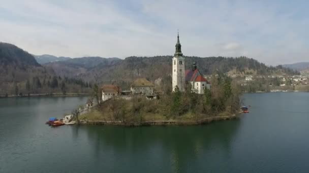 Slovenya Bled Gölü Nün Ortasında Küçük Bir Kilise Bulunan Adanın — Stok video