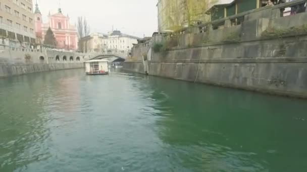 Tromostovje Trippelbron Ljubljana Vid Floden Ljubljanica Centrum Staden — Stockvideo