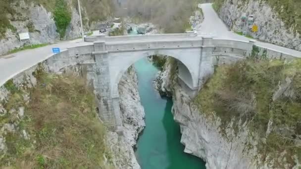 Luchtfoto Van Brug Soca Rivier Slovenië — Stockvideo