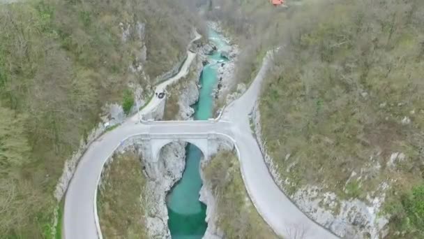 Vista Aérea Ponte Rio Soca Eslovénia — Vídeo de Stock