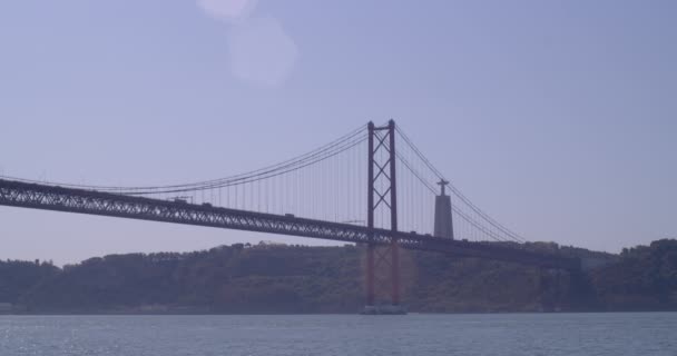 Most Lizbonie Ponte Abril Chrystus Król Cristo Rei Tropiące Strzał — Wideo stockowe