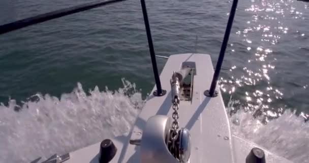 Bugcockpit Ansicht Von Wellen Die Zeitlupe Vorbeiziehen Schuss Auf Einem — Stockvideo