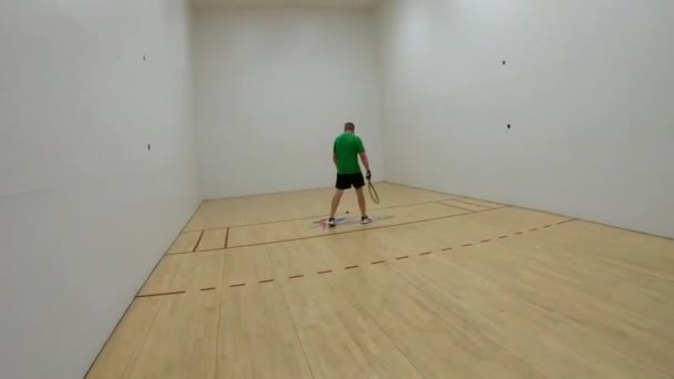 Fpv Homem Cut Throat Racquetball Breve Flash Fpv Jogador Ajustando — Vídeo de Stock