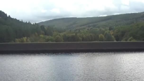 Jedna Mnoha Nádrží Oblasti Peak District Zde Shora Krajina Velkolepý — Stock video