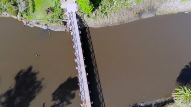 Vidéo Aérienne Sur Les Hauteurs Pont Dessus Ruisseau — Video