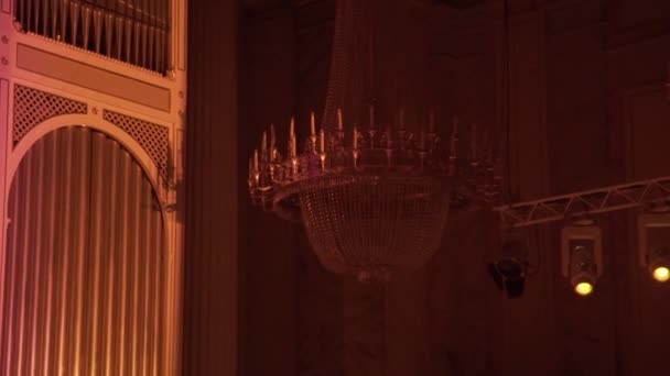 Interieur Shot Van Orgel Kroonluchter Konzert Concertgebouw Berlijn Duitsland Luxe — Stockvideo