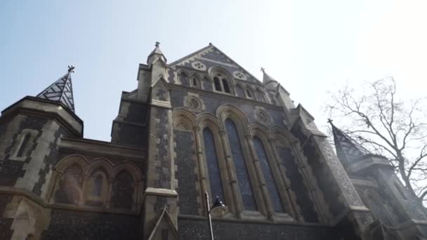 Bela Igreja Londres Inglaterra Dia Ensolarado — Vídeo de Stock