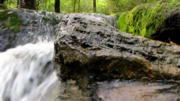 Wide Angle Close View Large Wet Rock Waterfall Left Another — Stock Video