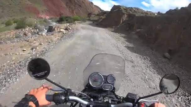 Standpunkt Aufnahme Einer Holprigen Radtour Durch Eine Malerische Bergstraße Einem — Stockvideo