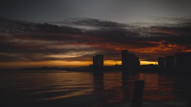 Norveç Trondheim Kentindeki Bir Limandan Gün Doğumunun Zamanı — Stok video