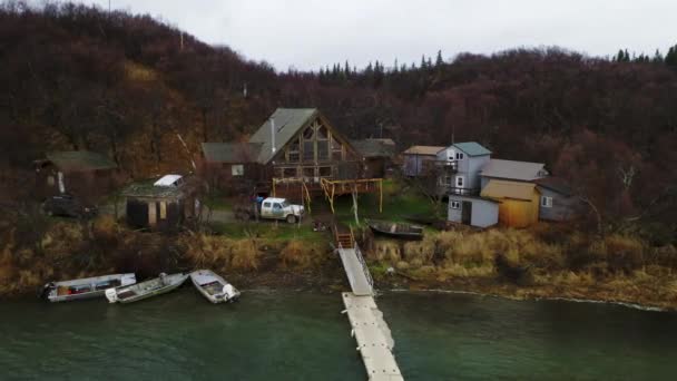Imágenes Drones Cabaña Pesca Con Mosca Bristol Bay Alaska Largo — Vídeo de stock
