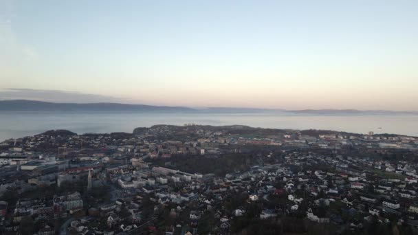 Filmagem Aérea Cidade Trondheim Noruega Durante Hora Ouro — Vídeo de Stock