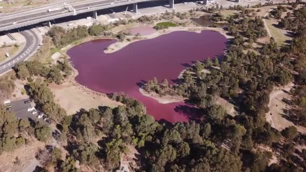 Drone Footage Salt Lake Westgate Park Melbourne Australia — Vídeo de Stock