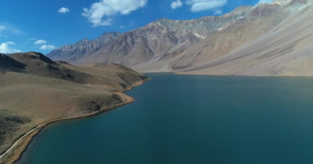 Luchtfoto Van Een Prachtig Blauw Meer Een Zonnige Herfstochtend Majestueuze — Stockvideo