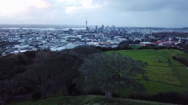 Drone Footage Sunset Mount Eden Nowy Zealand — Wideo stockowe