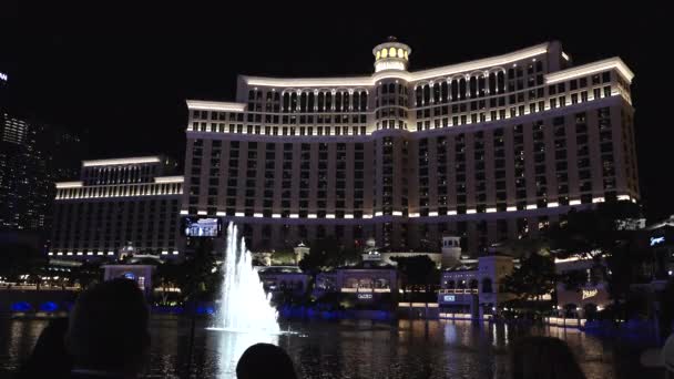 Condução Tira Las Vegas Noite Bellagio — Vídeo de Stock