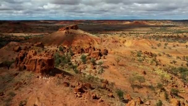 Dron Hyperlapse Přes Outback Queensland Skalnaté Kopce — Stock video
