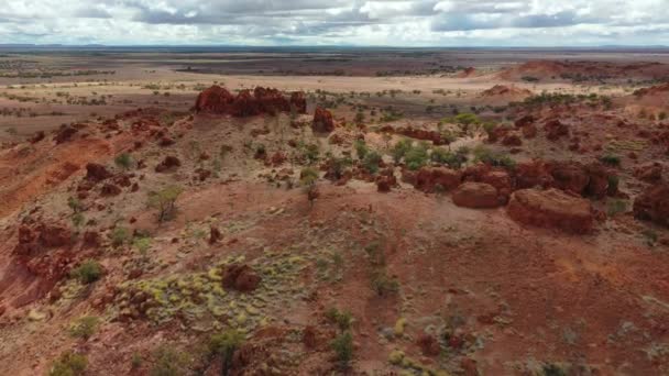 Dron Záběry Přes Outback Queensland Skalnaté Kopce — Stock video