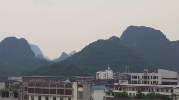 Panorama Miasta Guilin Domami Górami Krasowymi Chiny — Wideo stockowe