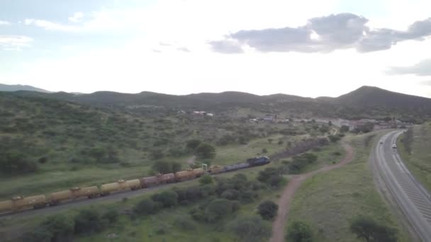 Vista Aérea Sequência Comboio Avis Dam Windhoek Namíbia — Vídeo de Stock